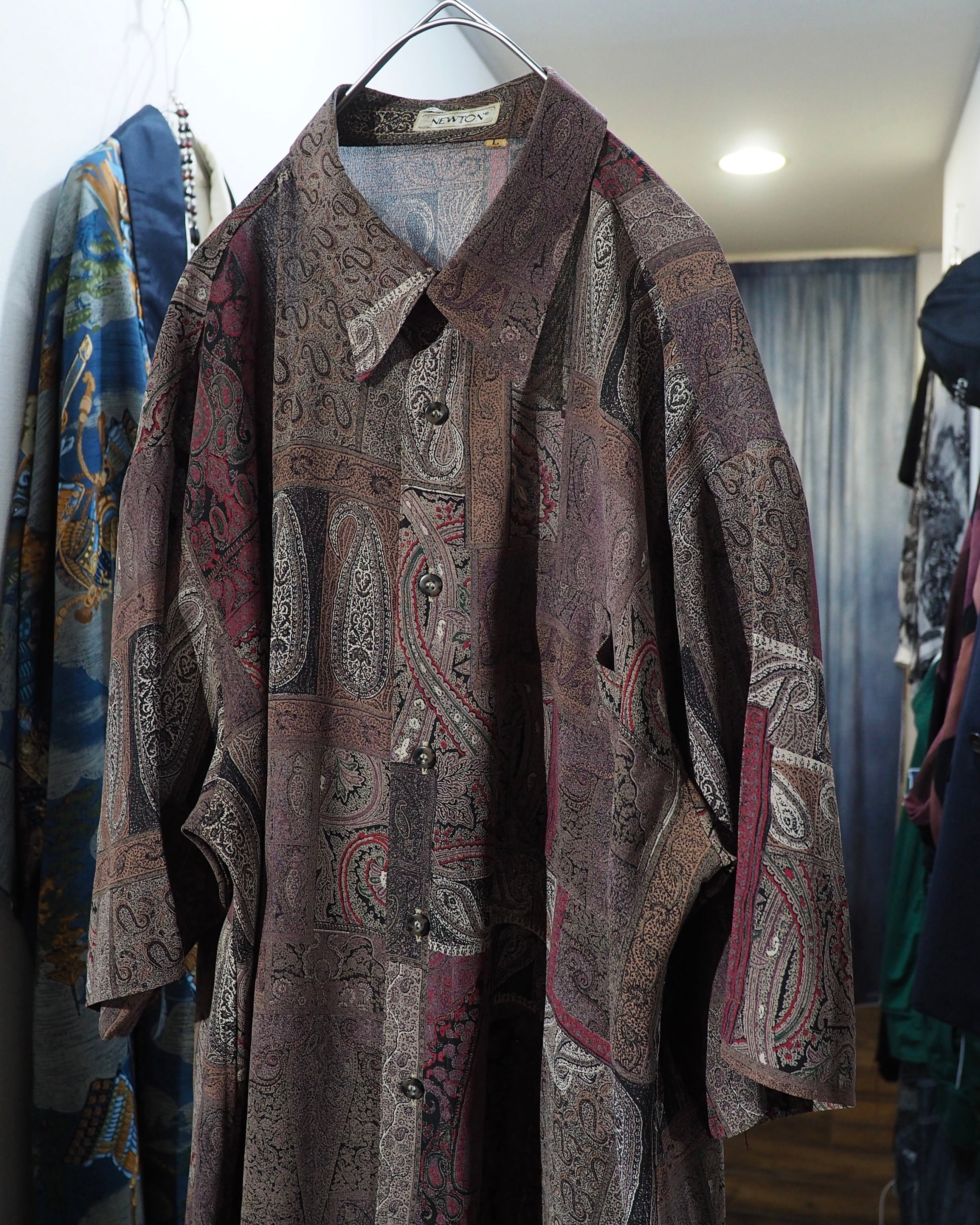 1990s Beautiful Classic Paisley pattern vintage loose SS shirt