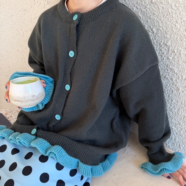 バイカラーフリル・オーバーサイズ・リラクシーニットカーディガン_LN03735