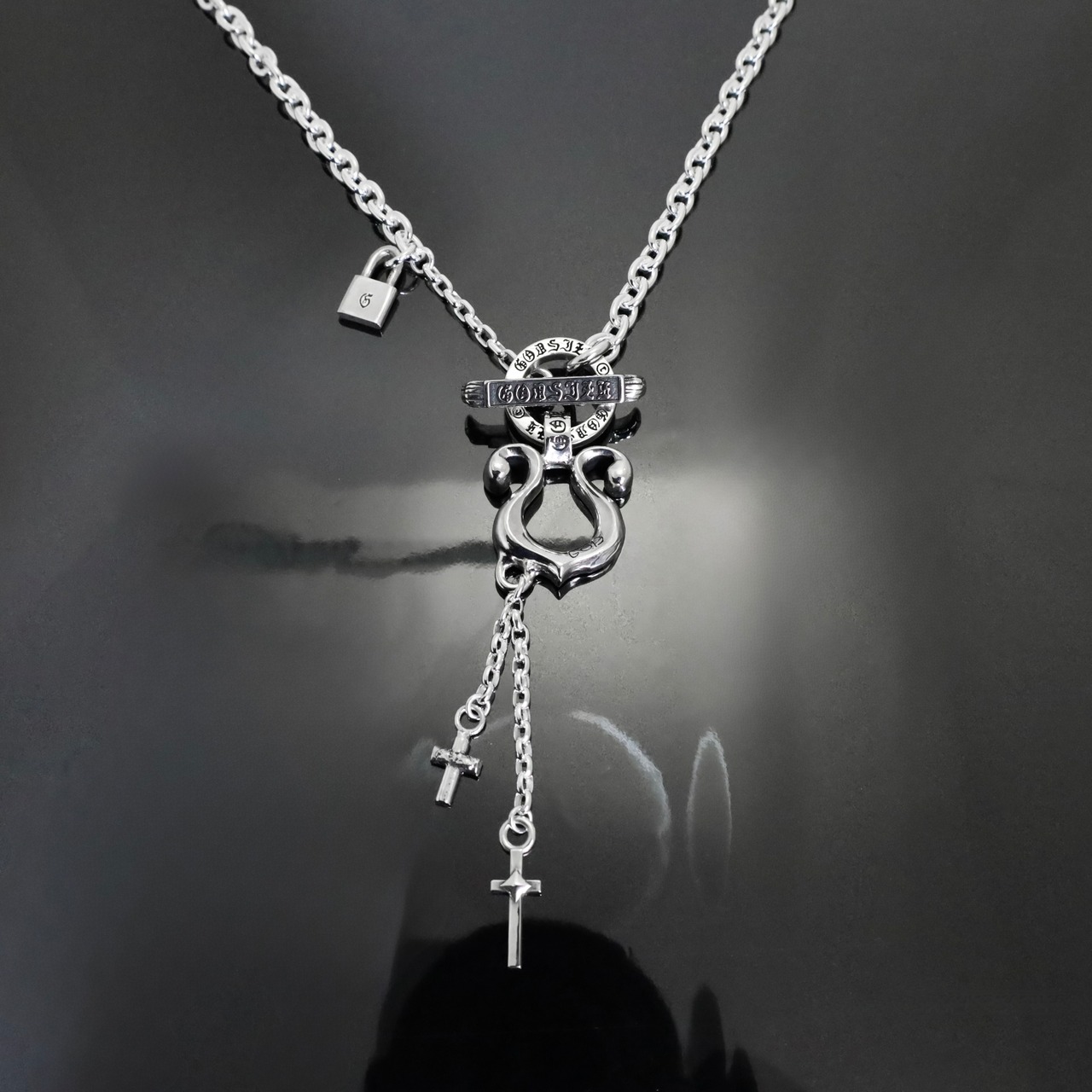 RHYTHMIC HORSESHOE LARGE with CROSSES T-BAR NECKLACE / リズミックホースシュー・L ウィズ クロス Tバー ネックレス