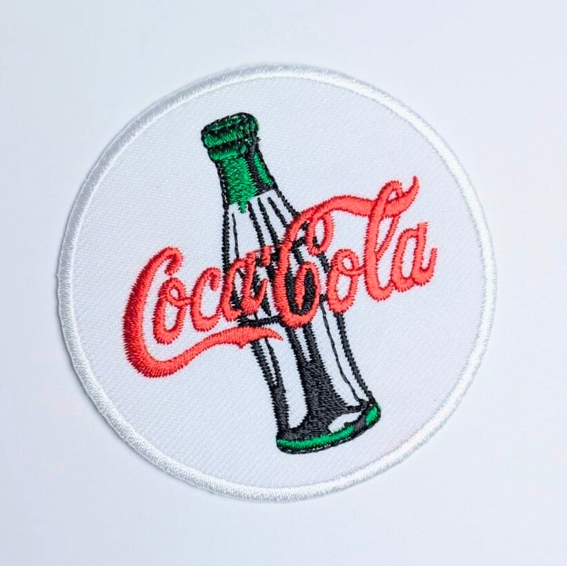 送料無料！ ☆刺繍アイロンワッペン☆【 Coca-Cola ( コカコーラ