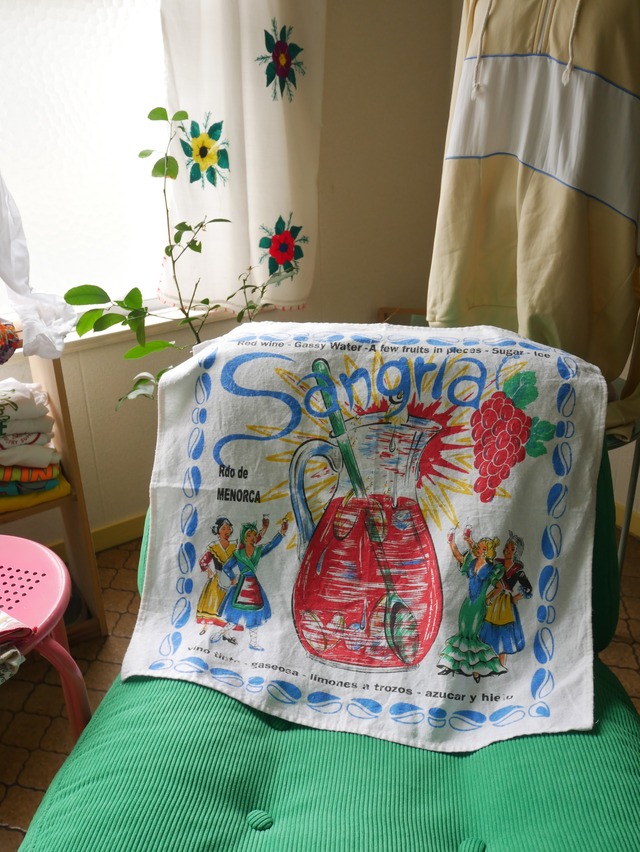 70s-80s Spanish Souvenir "Sangria" Recipe Kitchen Towel