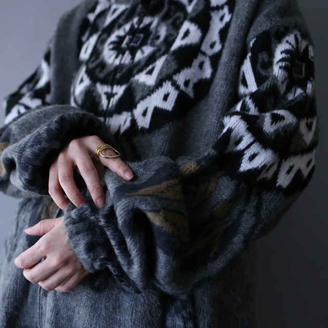 nordic pattern over silhouette zip-up ecuador knit jacket