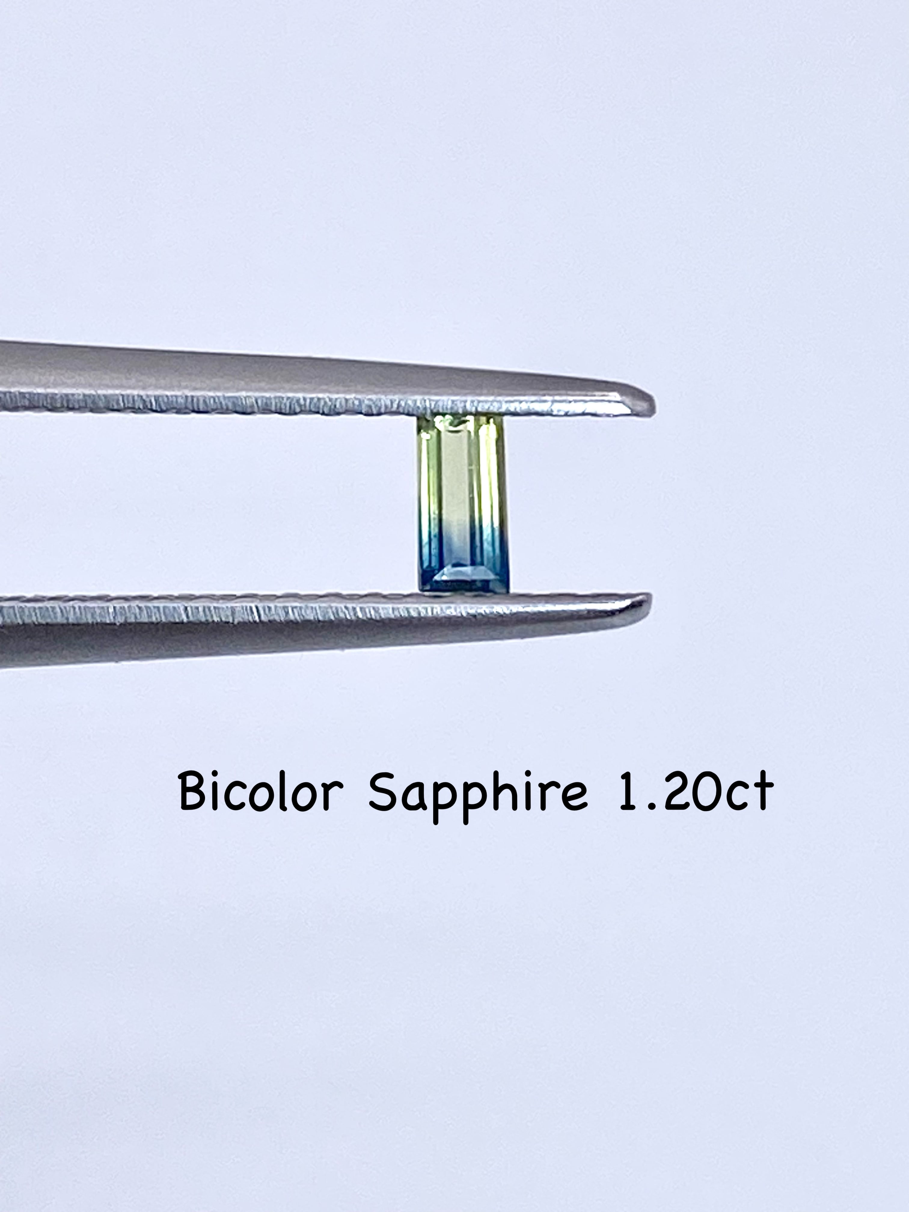 バイカラーサファイア 0.120ct ルース