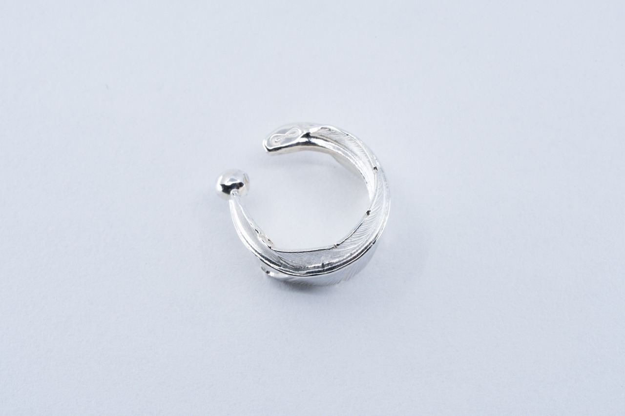 PI-031  Feather Ear cuff