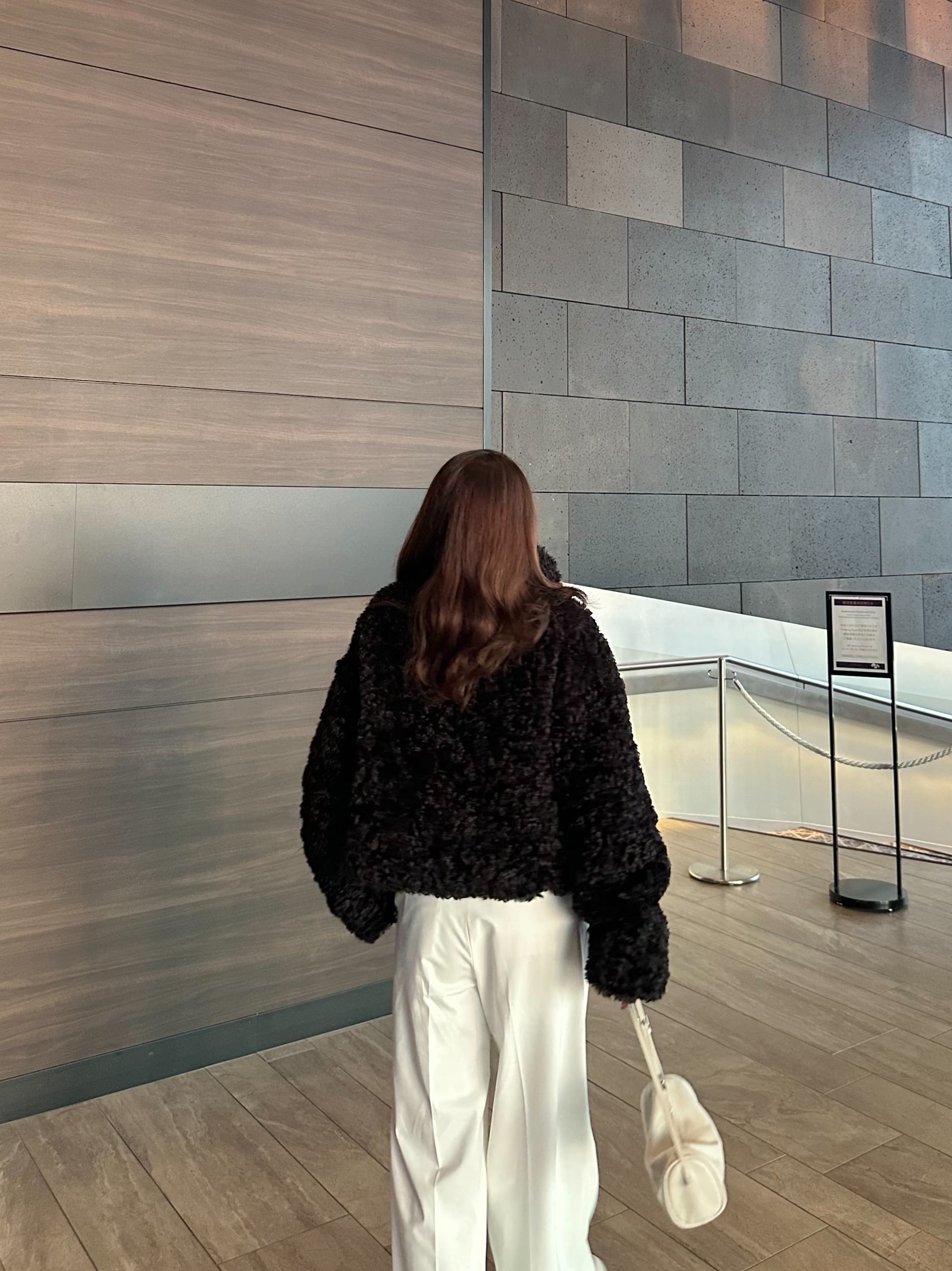 poodle coat / black 1/9 21:00～ 再販 (即納) | HYEON