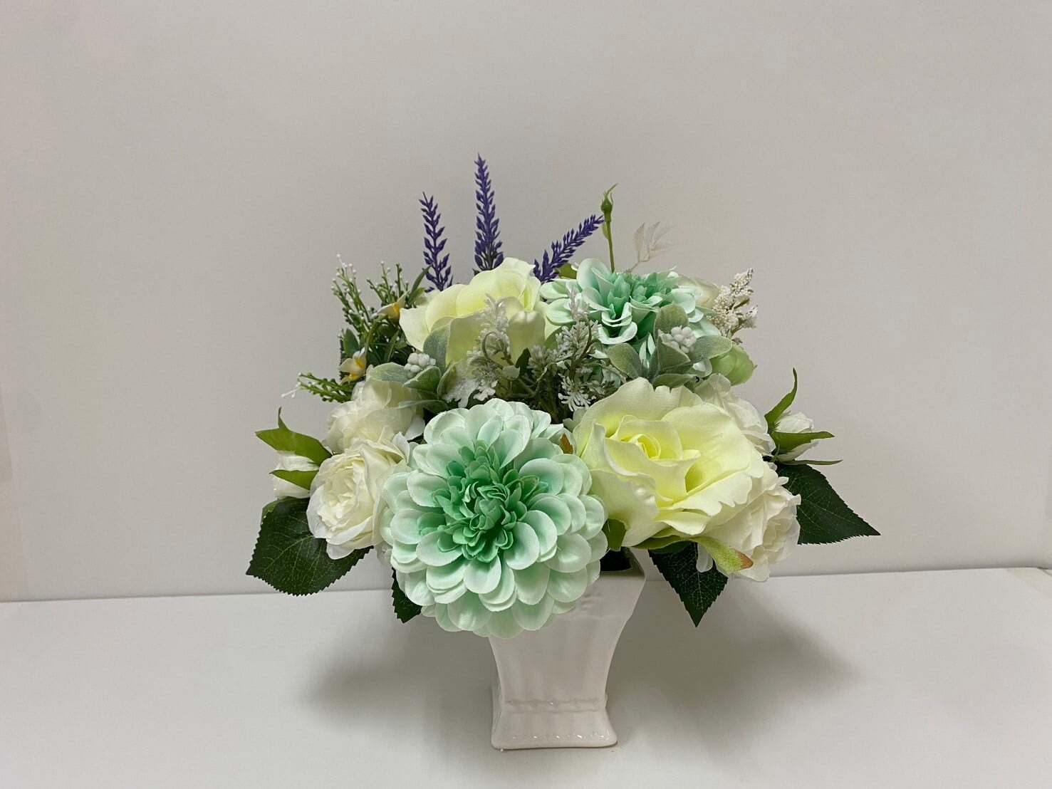 光触媒フラワーアレンジメント 置き型アソート白グリーン(サイズ23cm