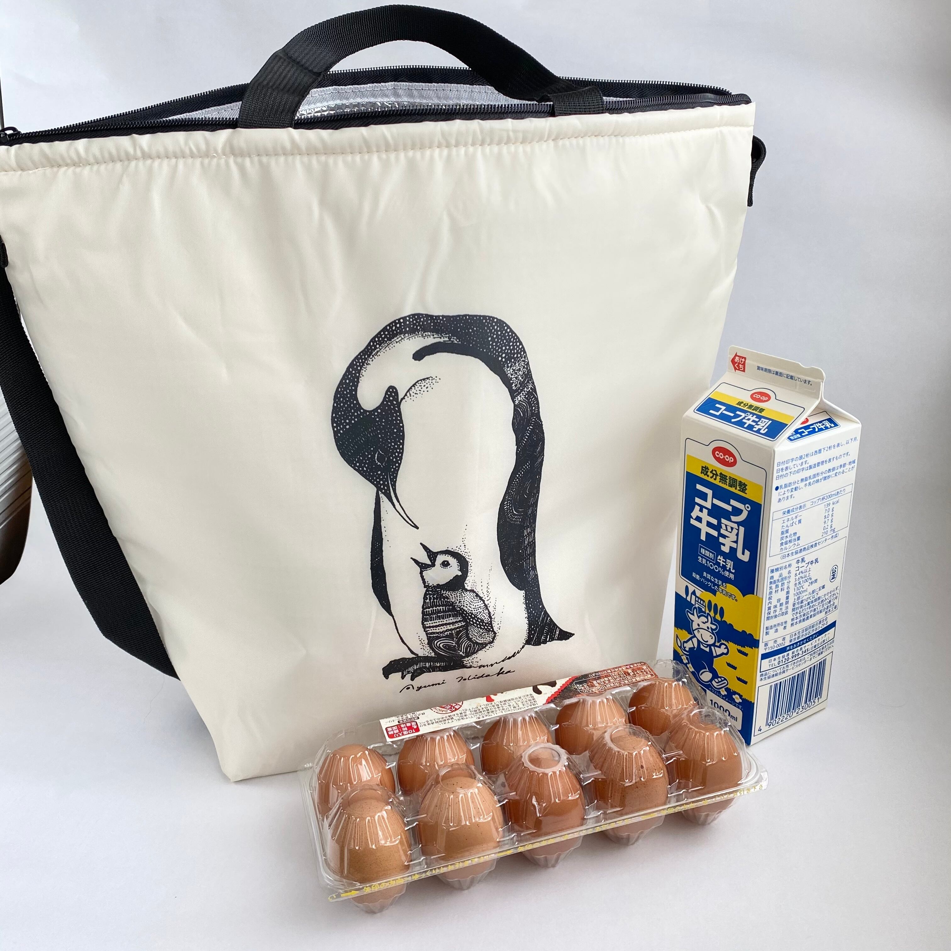 保冷ショルダーバッグ『ペンギン親子』 | 日高あゆみ / ペン画アーティスト