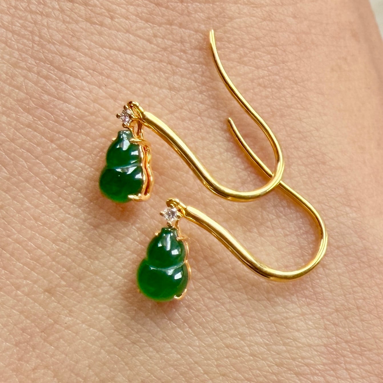 Jade earrings 翡翠ピアス 瓢箪型 RC0089 | Victorian Box
