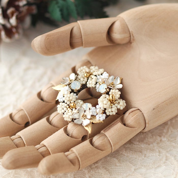 クリスマスまで5％OFF／【送料無料】 ホワイトリース・ブローチキット