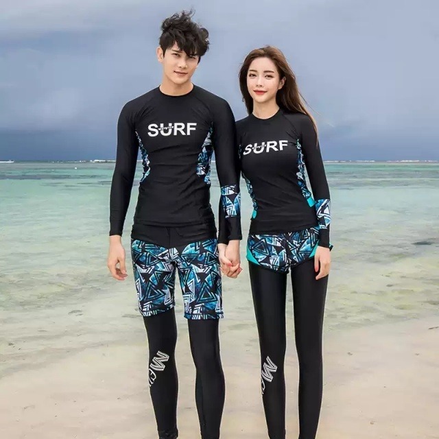 【予約販売】水着 カップル水着 2点セット ペアルック メンズ レディース ブラック レギンス SURF 総柄 ラッシュガード 長袖 短パン ショートパンツ 日焼け防止 UV対策 海水パンツ 海パン ペア水着 恋人 おそろい お揃い  ジム ワークアウト M/L/XL/2XL/3XL