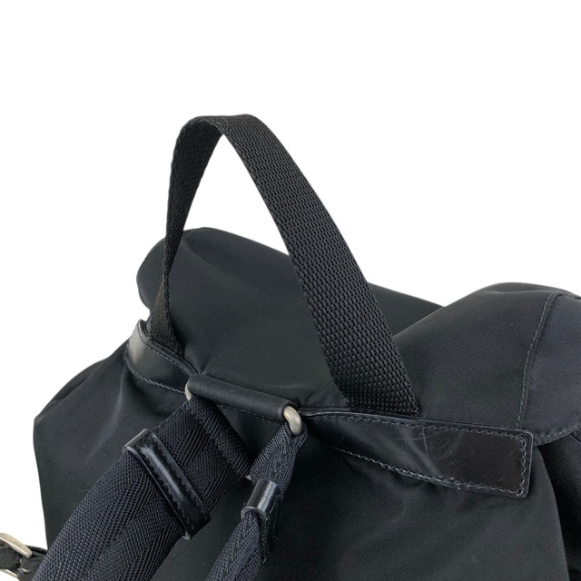 PRADA プラダ バックパック ブラック トライアングルロゴ フロントバックル ナイロン フロントポケット リュック vintage ヴィンテージ オールド 6abvn2