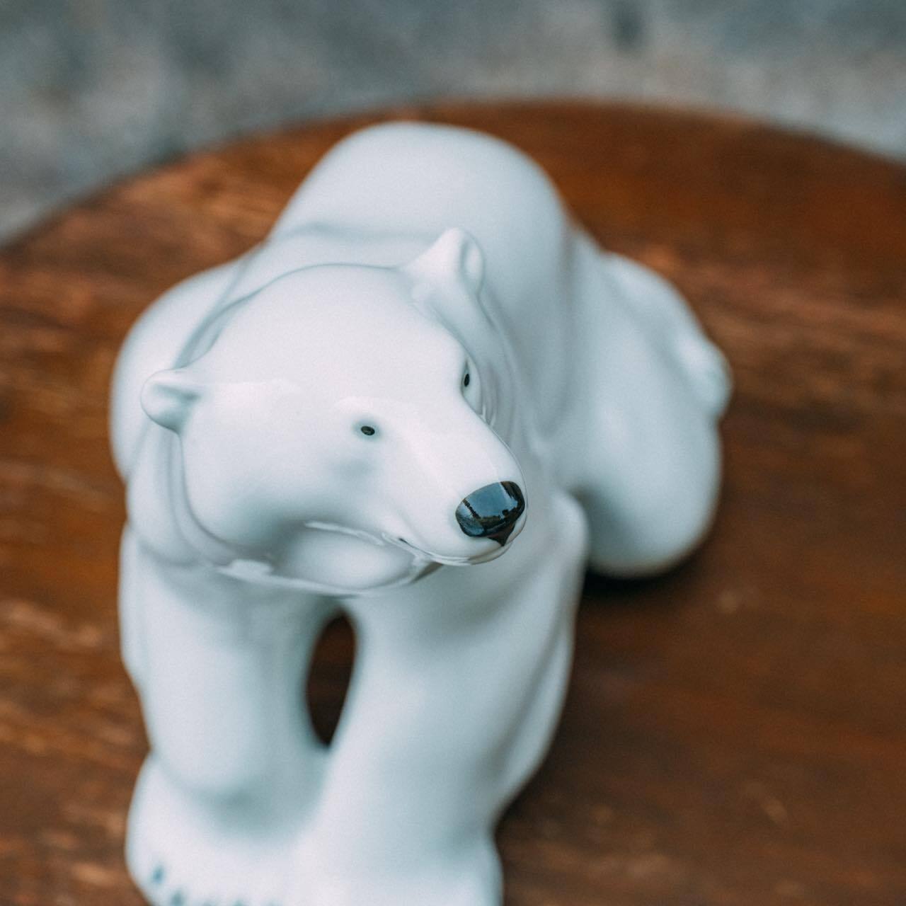 店主激推し！昭和54年ソ連製のシロクマオブジェ | 旅する古物商-hito.to-