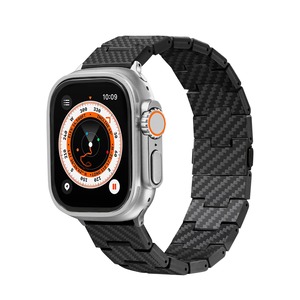 【努力特価】カーボン製 ウォッチバンド レトロ Apple Watch対応 バンド Series Ultra2/Ultra/9/8/7/6/SE2/SE/5/4/3 に最適 軽量設計で極上の触り心地 マグネット対応 バネ棒付き サイズはコマで調整可能 脱着が簡単