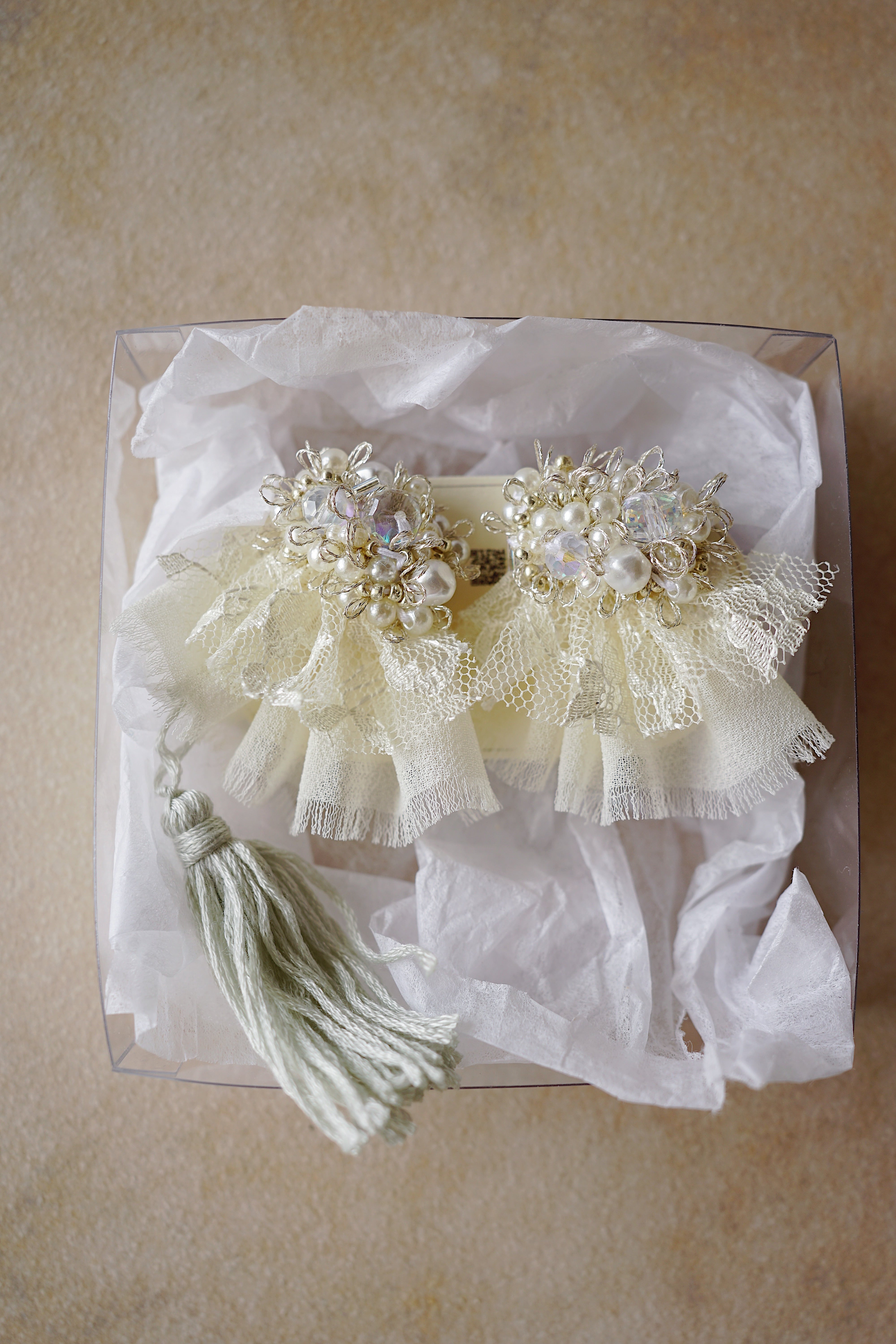 lace white/ ピアス