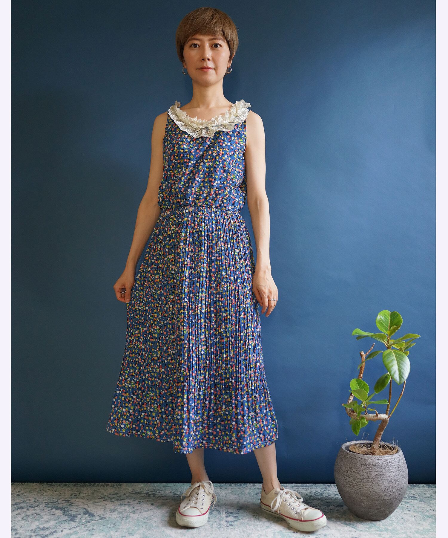 【送料無料】80's floral ruffle lace neckline dress