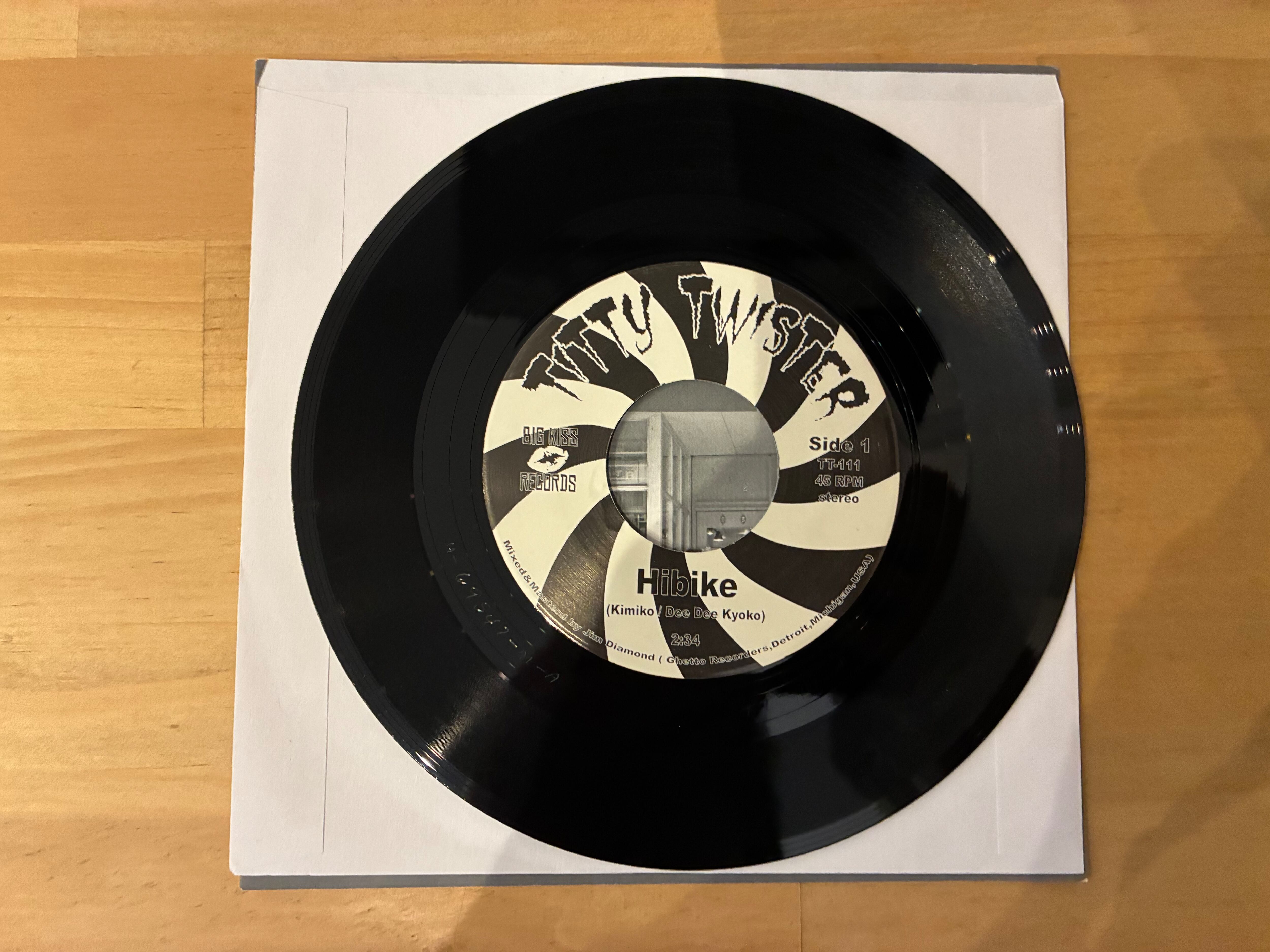 TITTY TWISTER / | SIXTEEN RECORDS EP