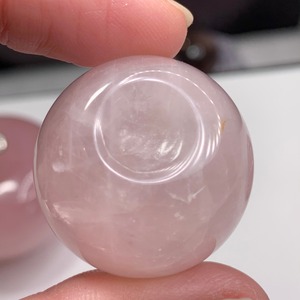 4.とっても可愛い♪ローズクォーツりんごさん♪