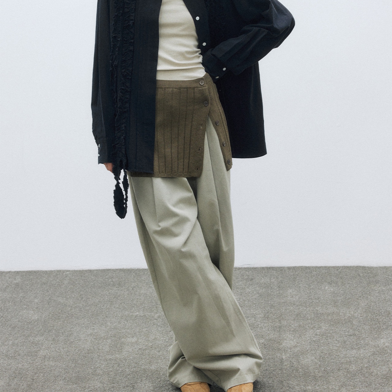 Cotton Wide Tuck Pants T3924