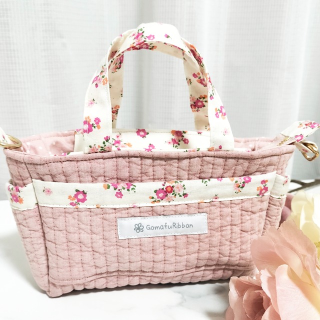 トートバッグ風ポーチ　桜色ヌビxピンク系小花(白地)　Dカン付き