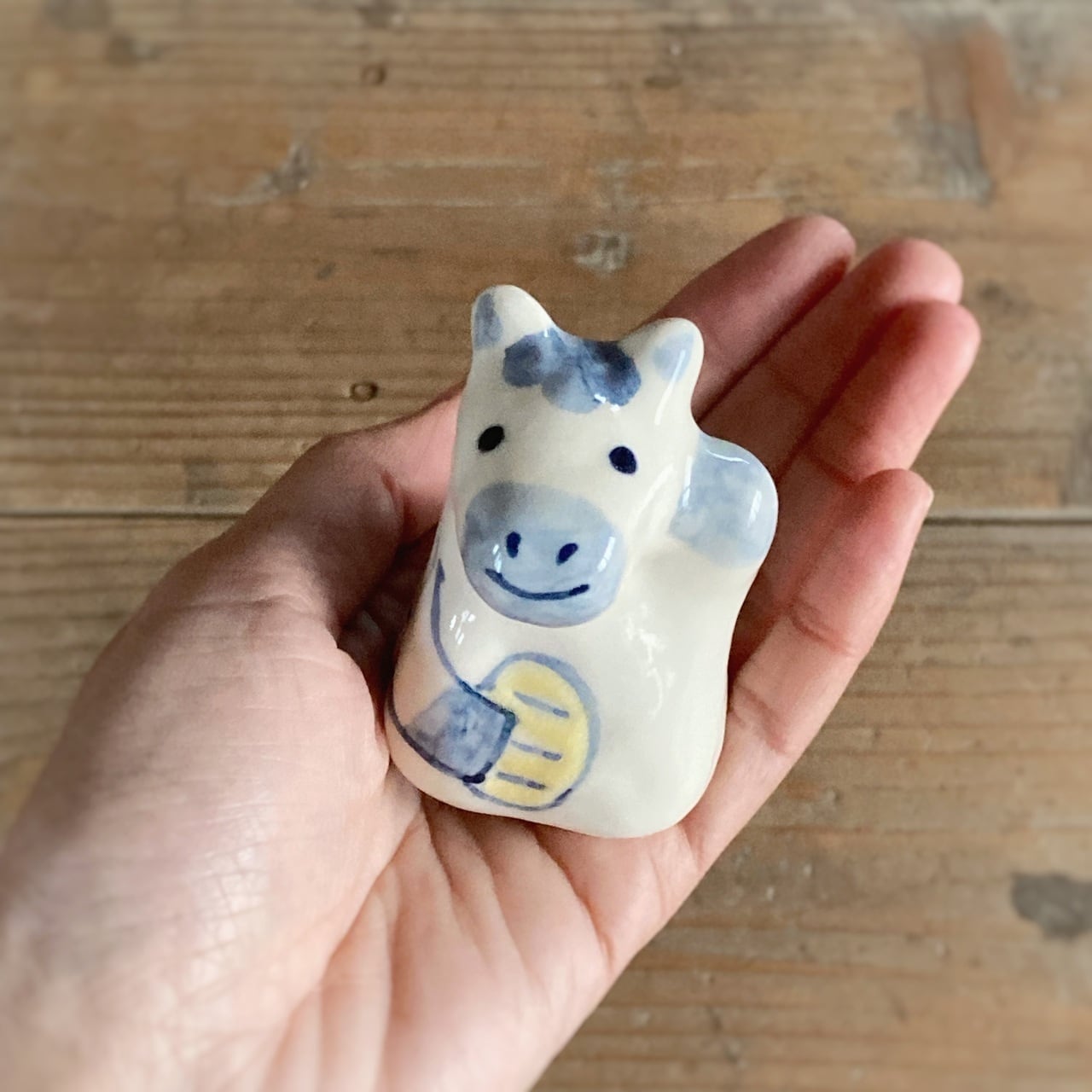 まねきうま　出会い運　(染付・上絵)