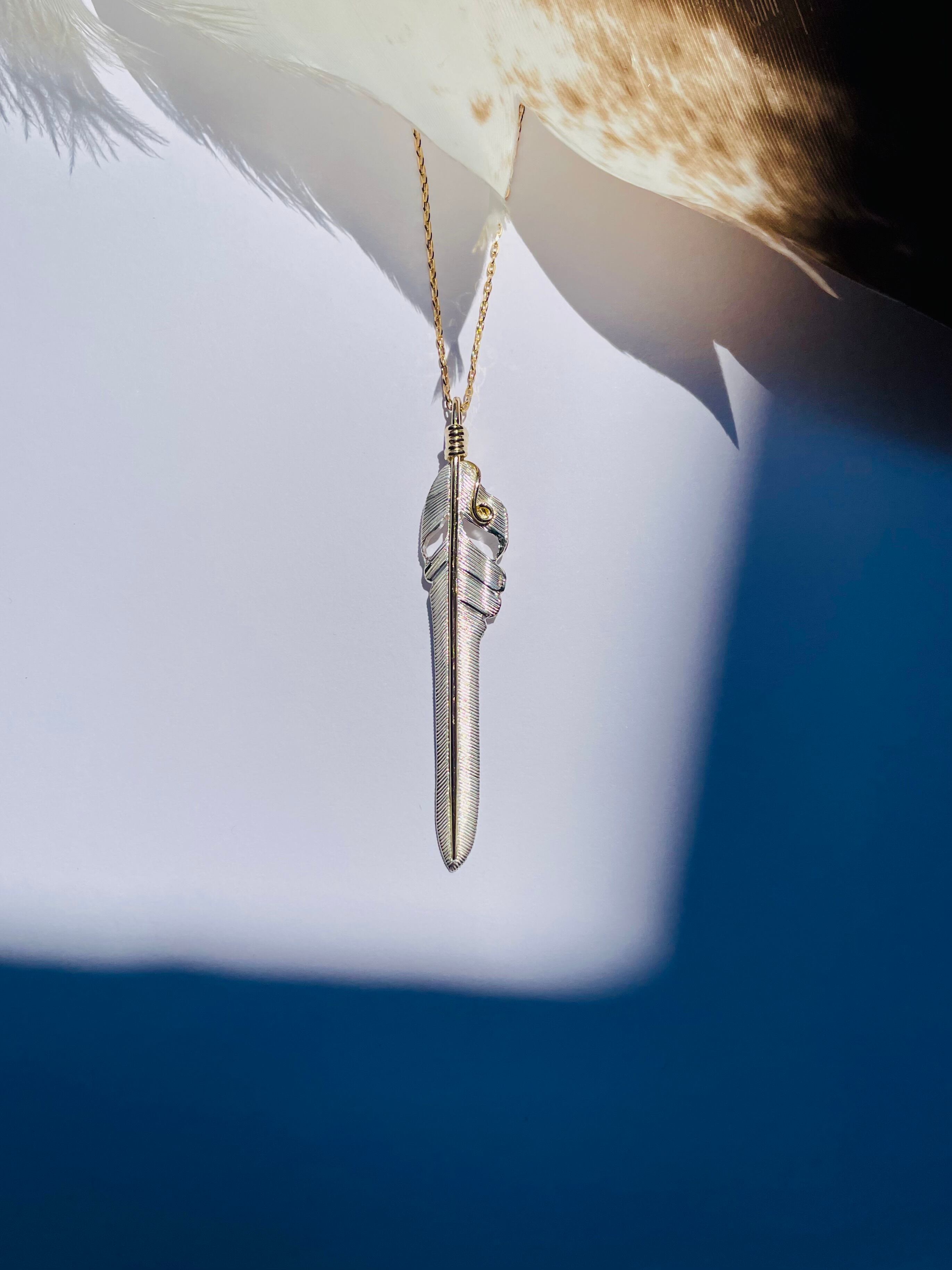 Kazekiri Feather center 18k Gold