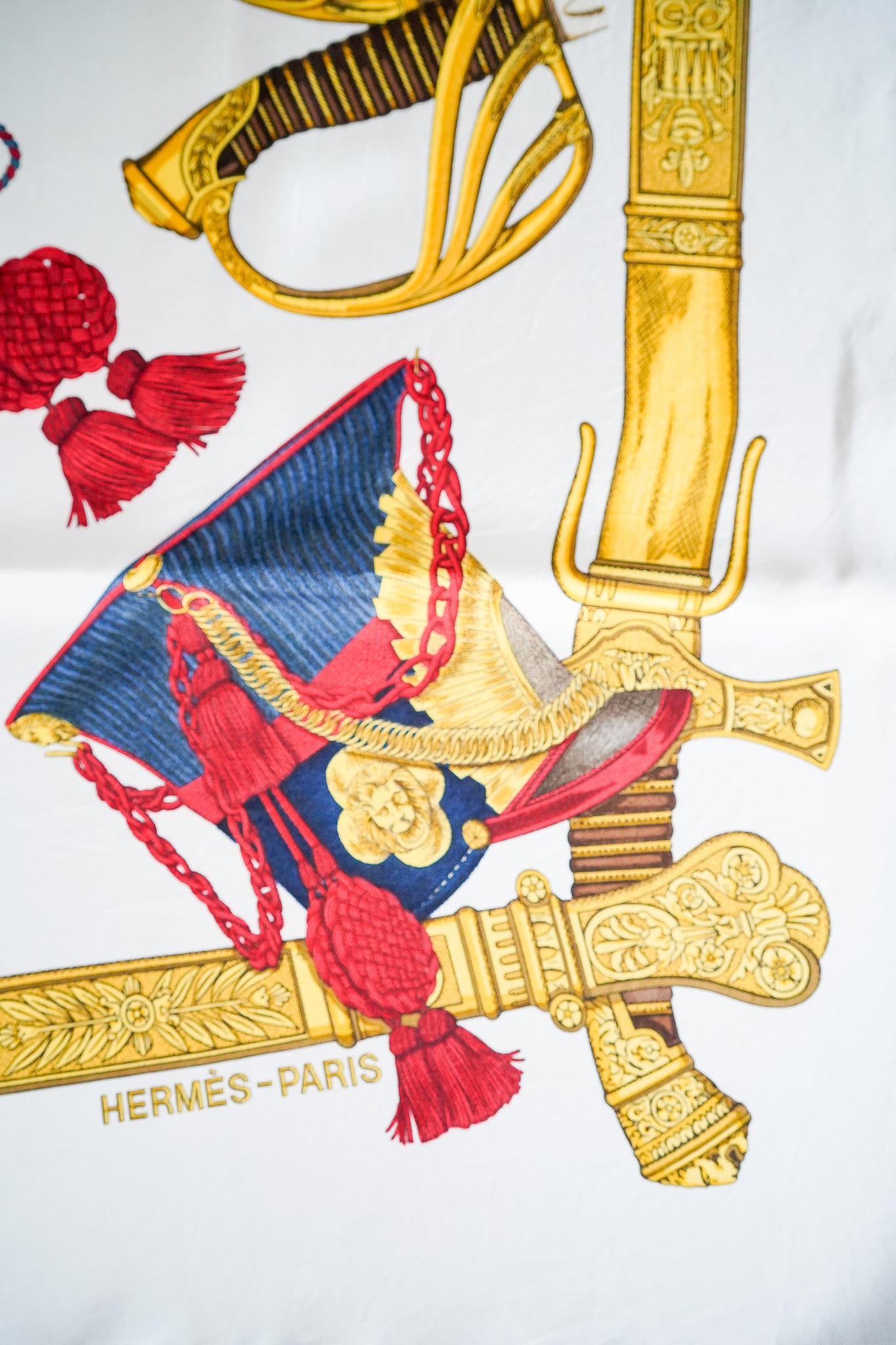 HERMÈS Carre 90 Silk Scarf 
