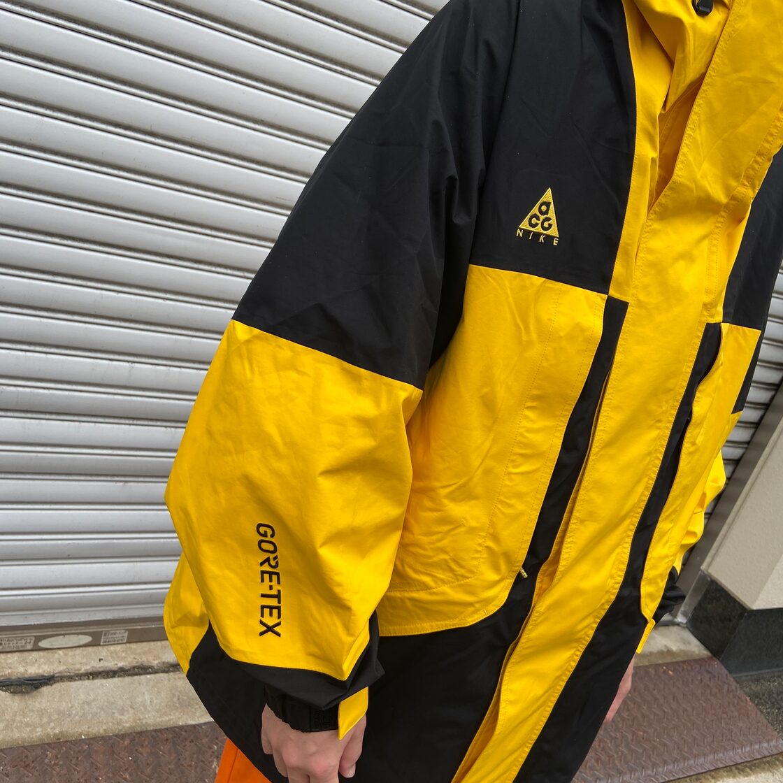 美品 NIKE ACG ナイキ ゴアテックスマウンテンパーカー ジャケット 黒  