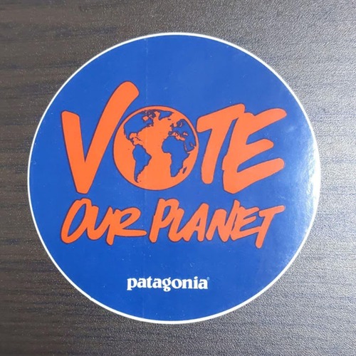 【pa-86】patagonia sticker パタゴニア ステッカー VOTE OUR PLANET ボウト 2016