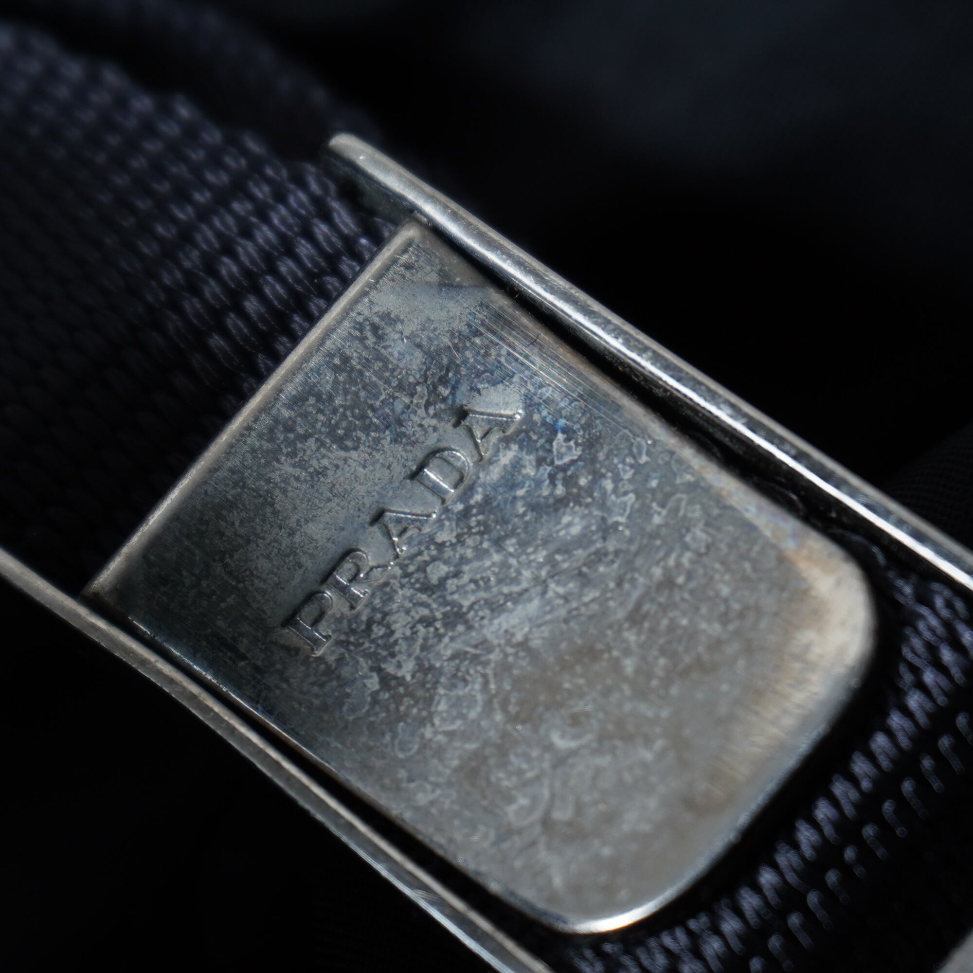 PRADA】プラダ ”V136”三角プレートロゴバックパックNERO black | MIXHIVE