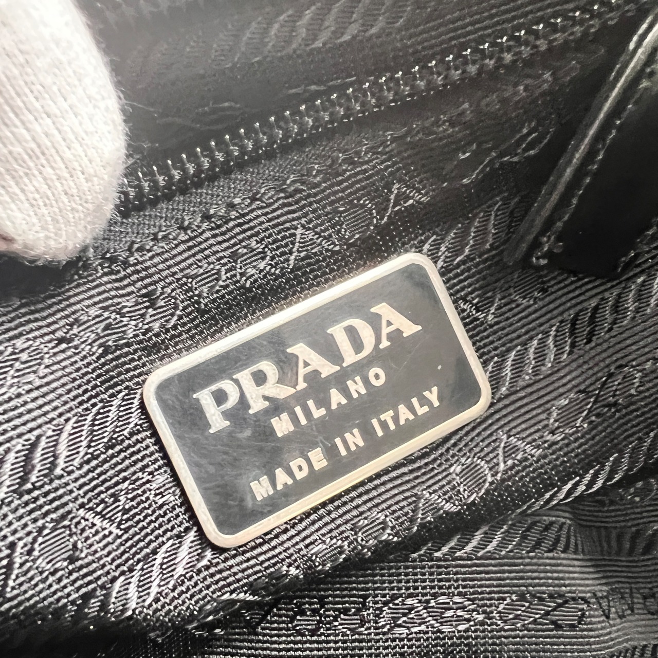 PRADA プラダ 三角ロゴ ナイロン バックパック・リュック 黒 A-13800