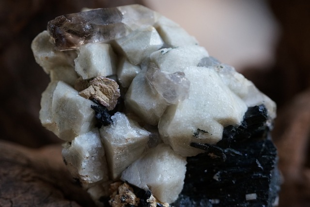 パリス石 Parisite エジリン輝石 Aegirine