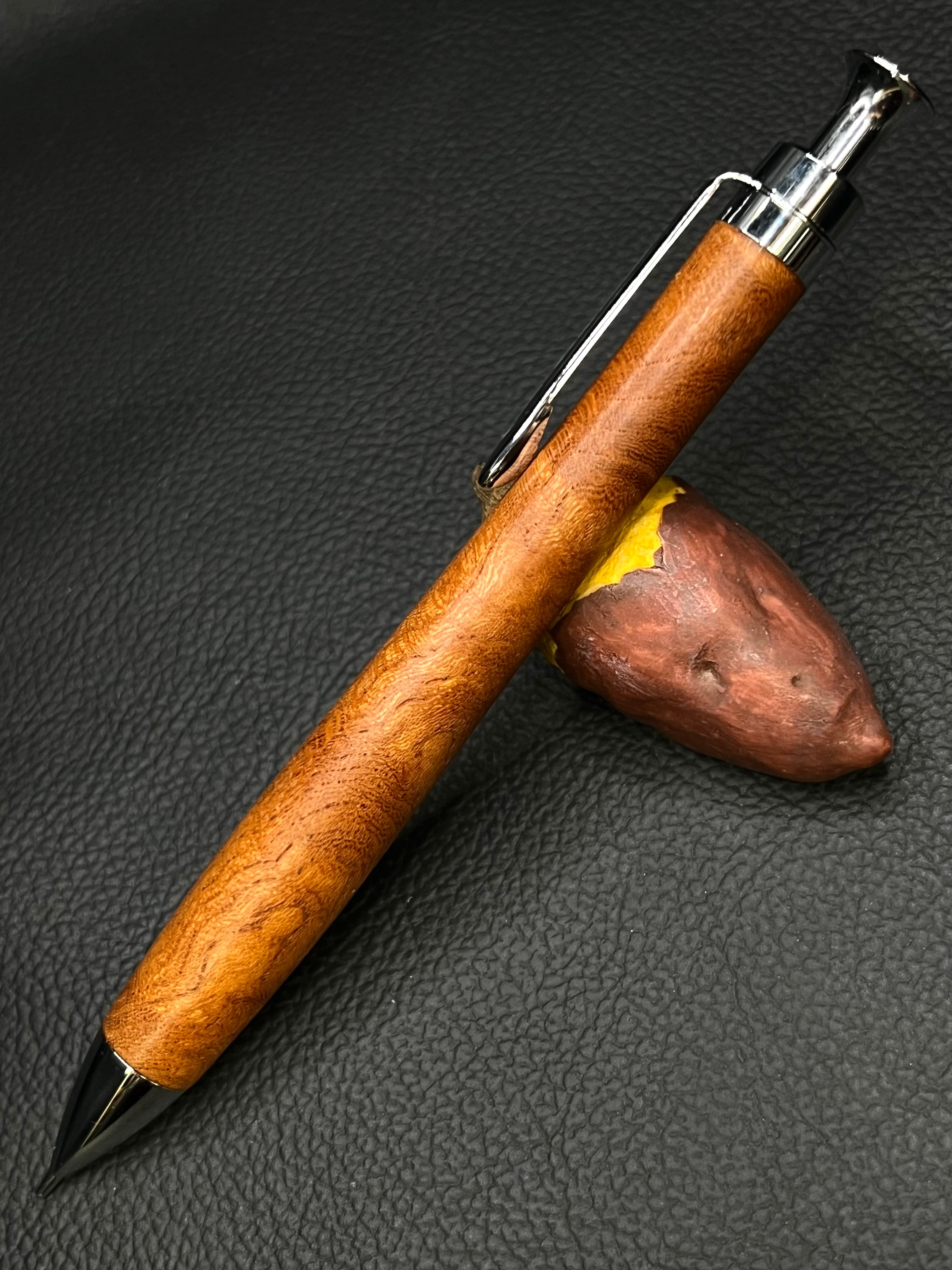 52 欅 ケヤキ 極上玉杢 | こぶた工房