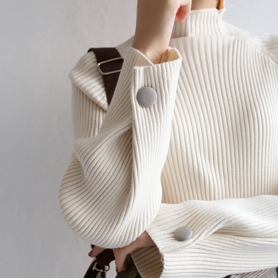 Button sleeve half turtleneck knit in 2 colors S235