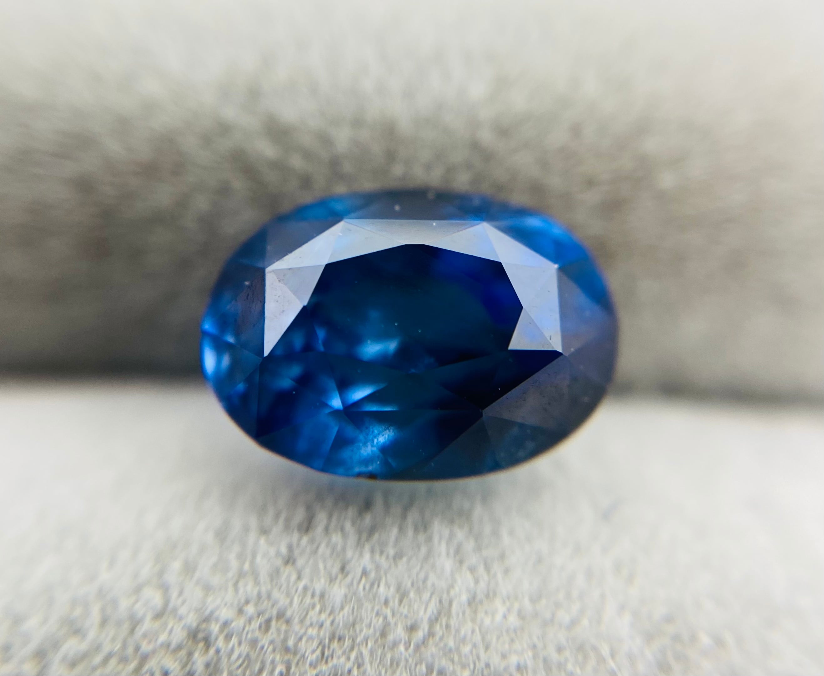 スリランカ産 非加熱 ブルー サファイア 2.55ct ルース. | Ceylon ...