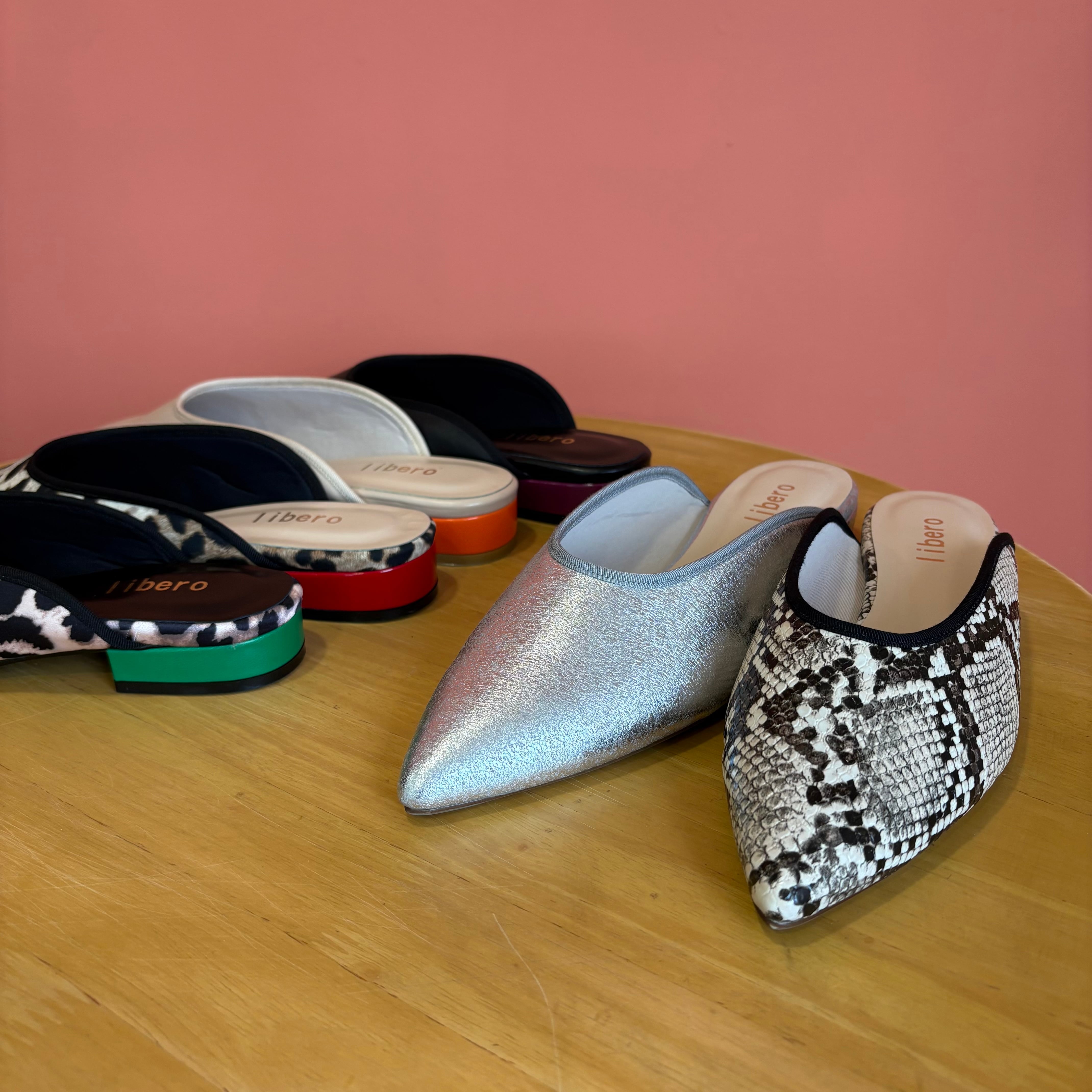 《 ご予約受付3/9(月)まで/4月中旬入荷 》【 libero 】配色ポインテッドトゥミュール /153