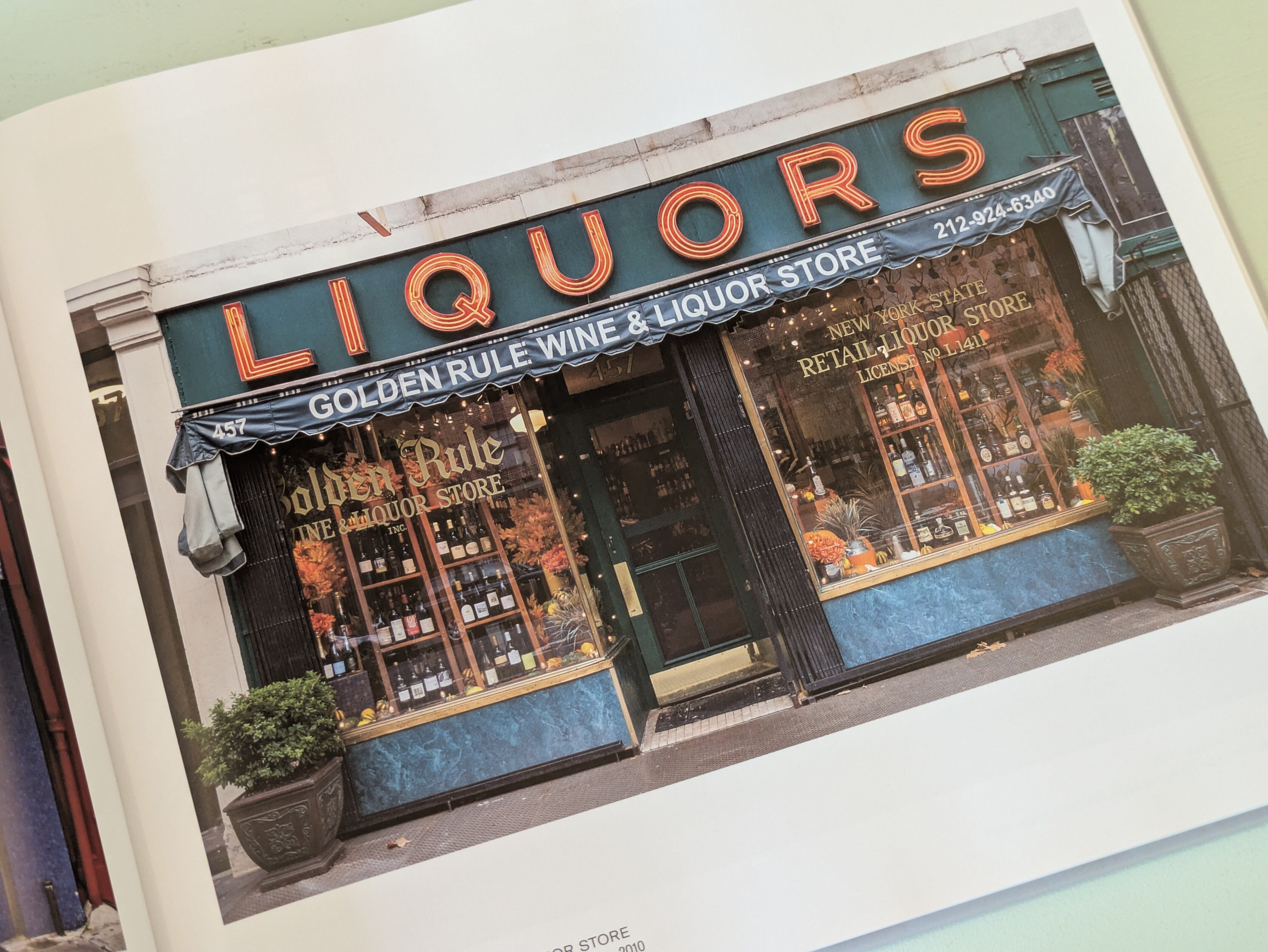Store Front NYC / ニューヨーク ローカルショップ | Photobooks on