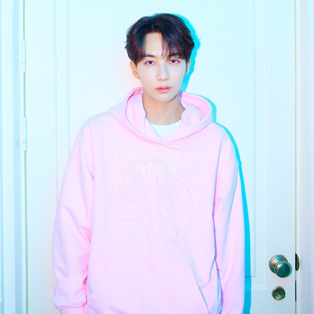 [ADLV] NEW SYMBOL APPLIQUE HOODIE PINK With JEONGHAN 正規品 韓国ブランド 韓国ファッション 韓国代行 韓国通販 ACME DE LA VIE アクメドラビ 日本