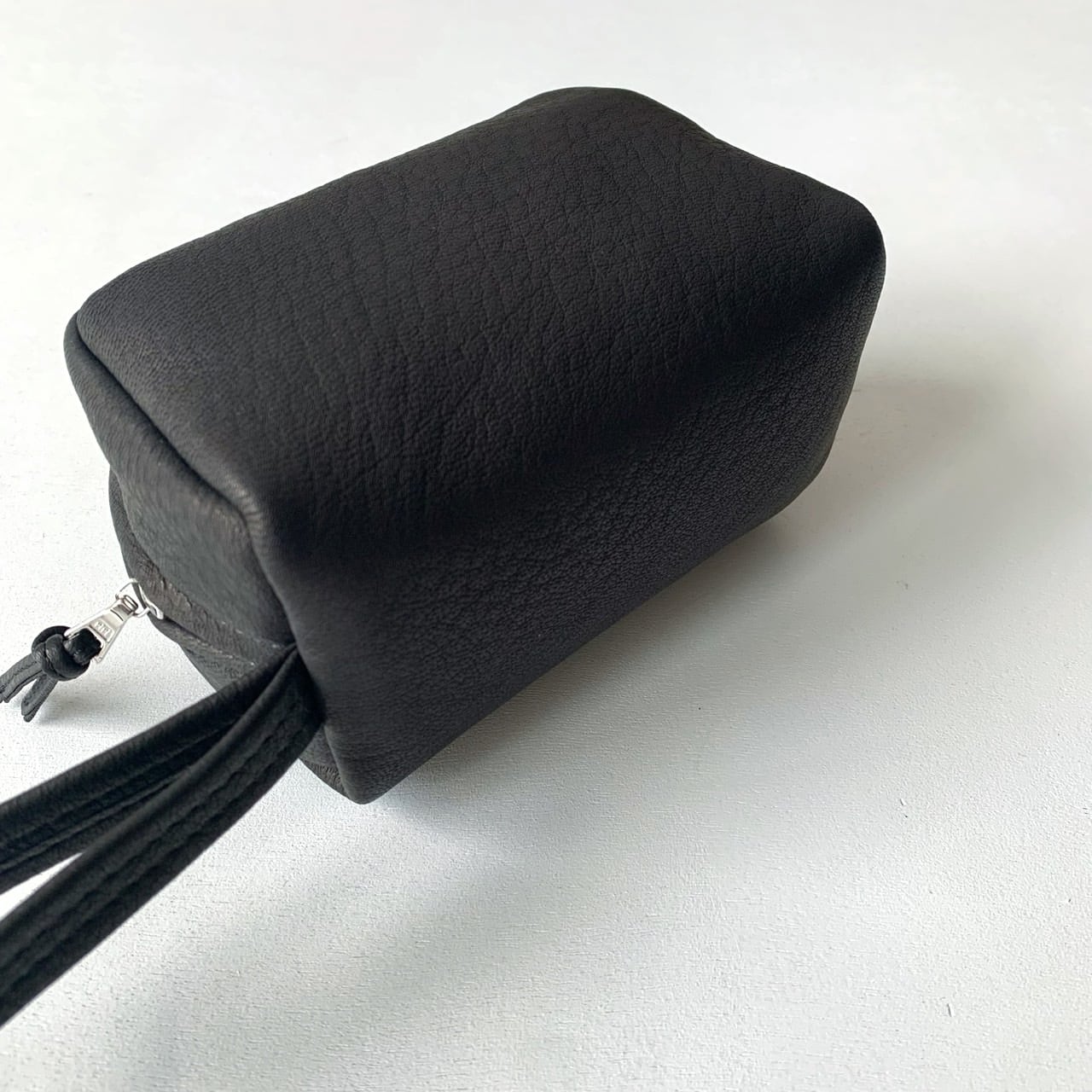 Aeta】DEER LEATHER / SQUARE POUCH/ DA116 | eighty88eight