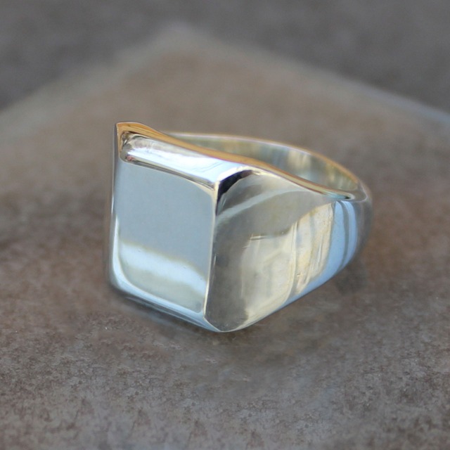 Classic Ring (Square)