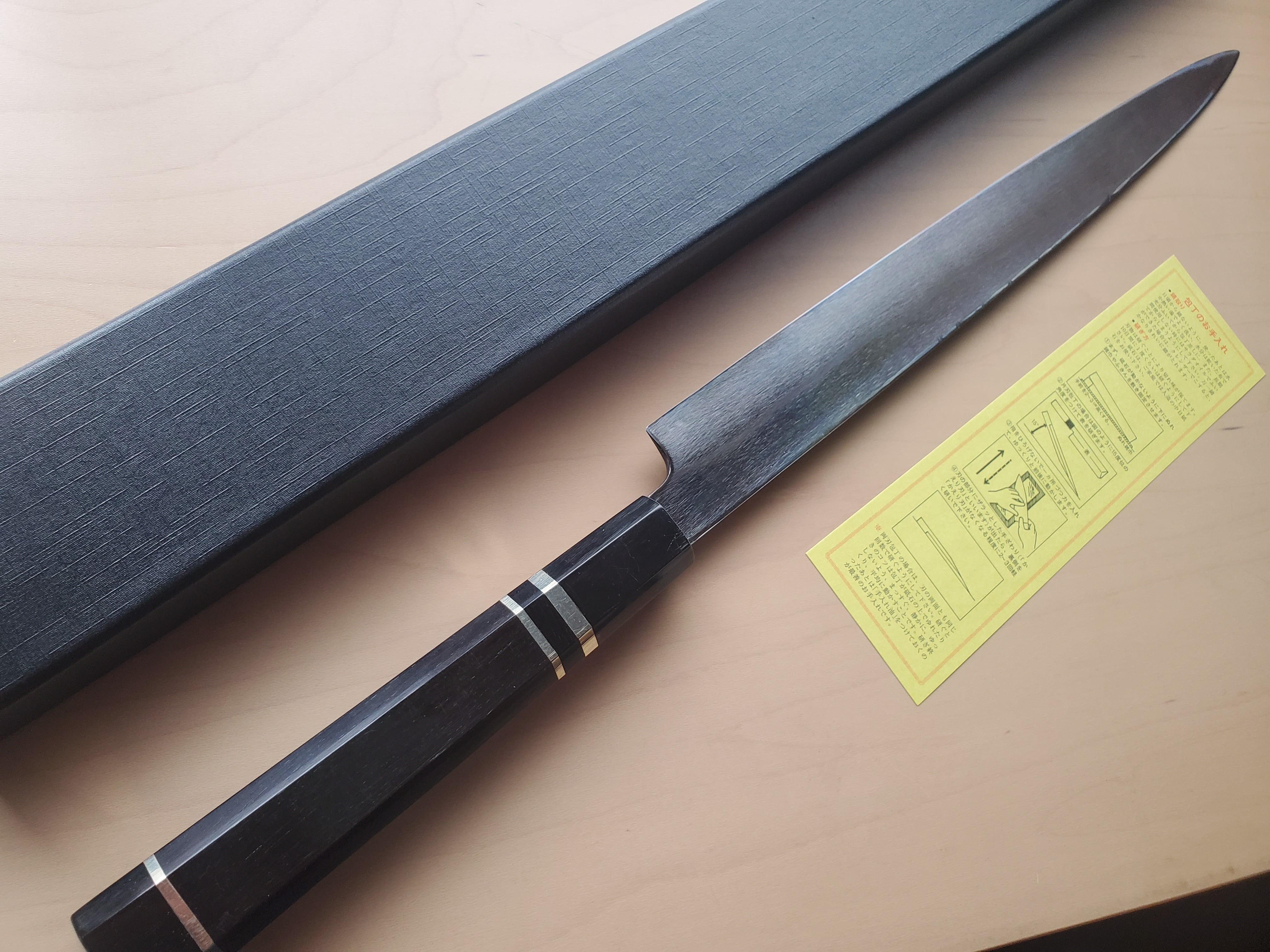 新潟三条 吉与正胤】ふぐ引き 尺 本焼 水牛角3段銀巻黒檀柄（中古品