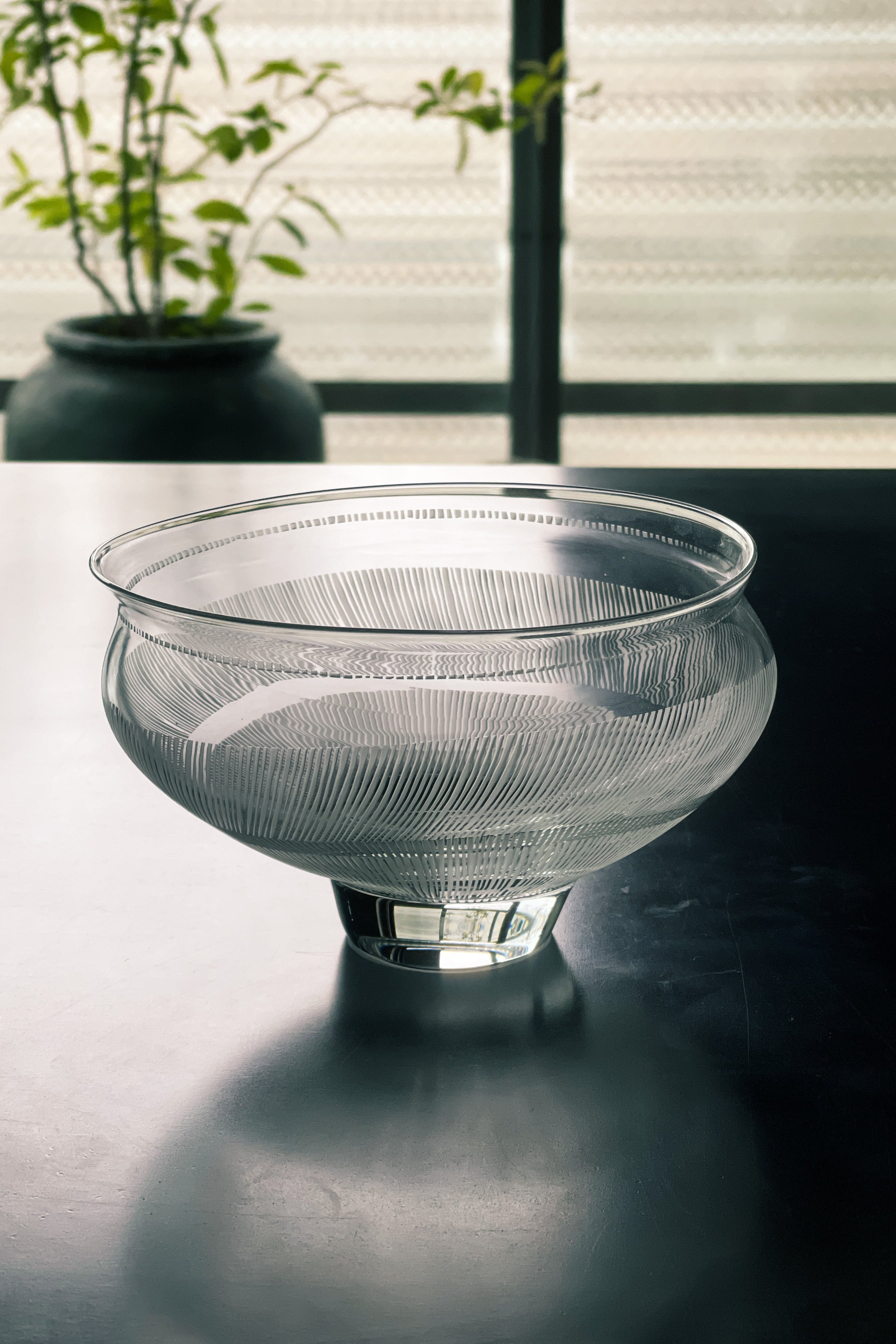 新田佳子さんガラス大鉢