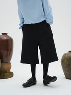 7440 37 1 Textured Wide Shorts