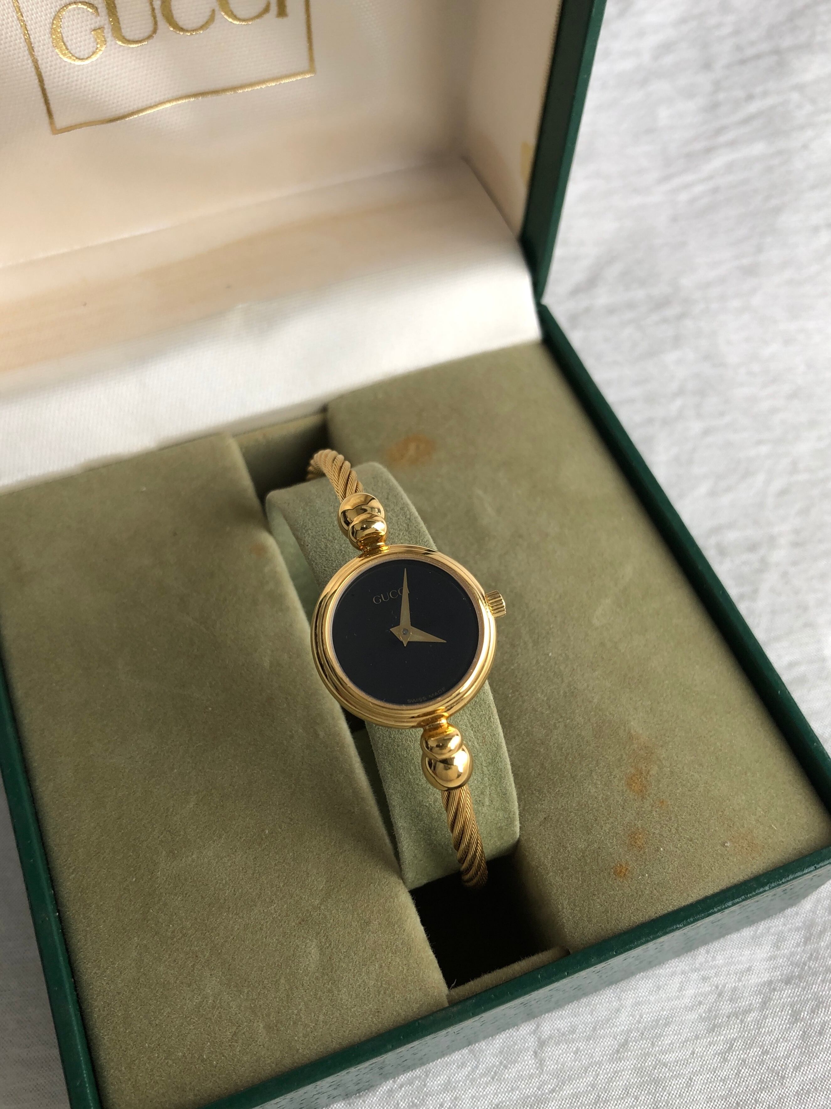 GUCCI グッチ 腕時計 ゴールド ラウンド ステンレススチール バングル クウォーツ 2700.2.L vintage ヴィンテージ オールド de3i84