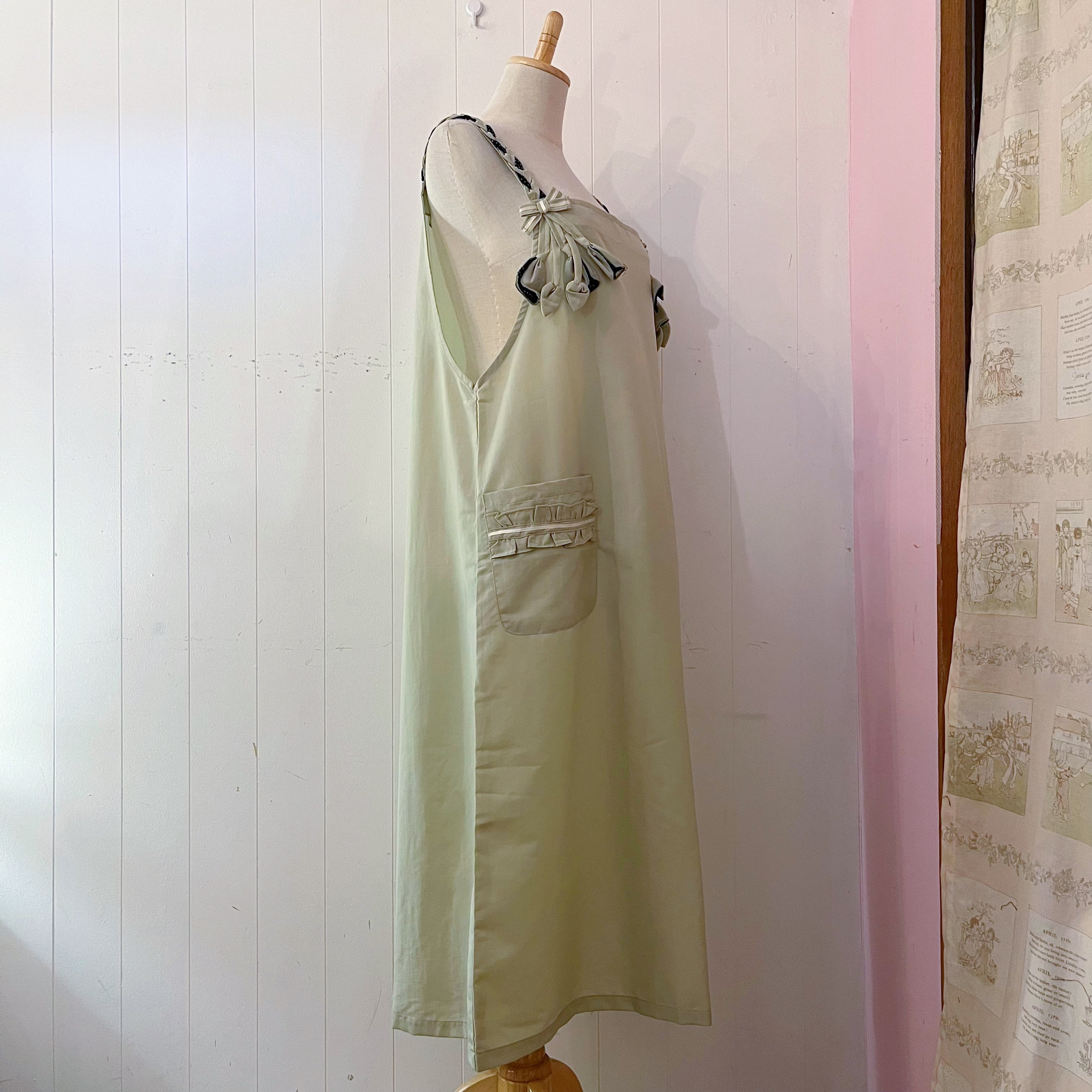 dot ribbon flower jumper skirt