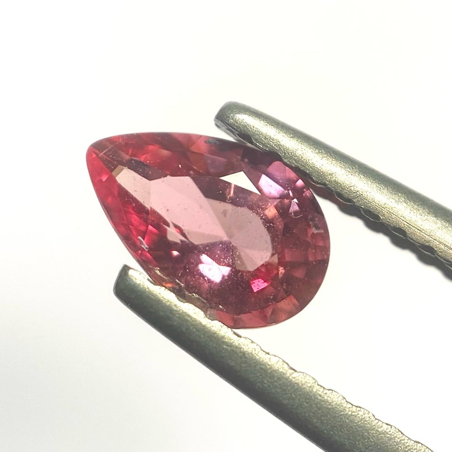 ハッピーオーラのパパラチアカラー　サファイア