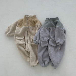 【BABY】韓国風　もこもこカラーバリロンパース