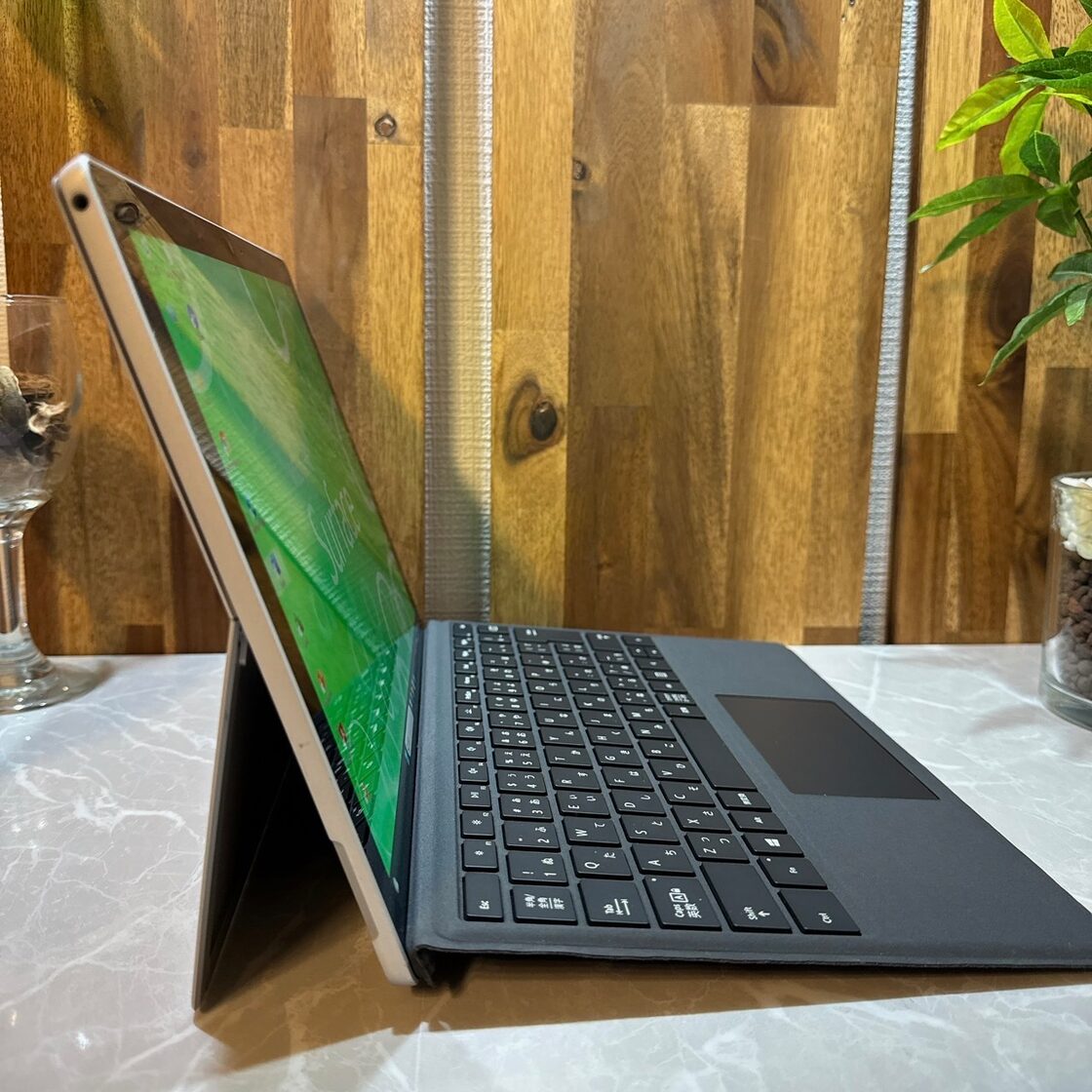 美品】Surface Pro5✨SSD128GB✨メモリ4GB✨m3第7世代 | Pay ID