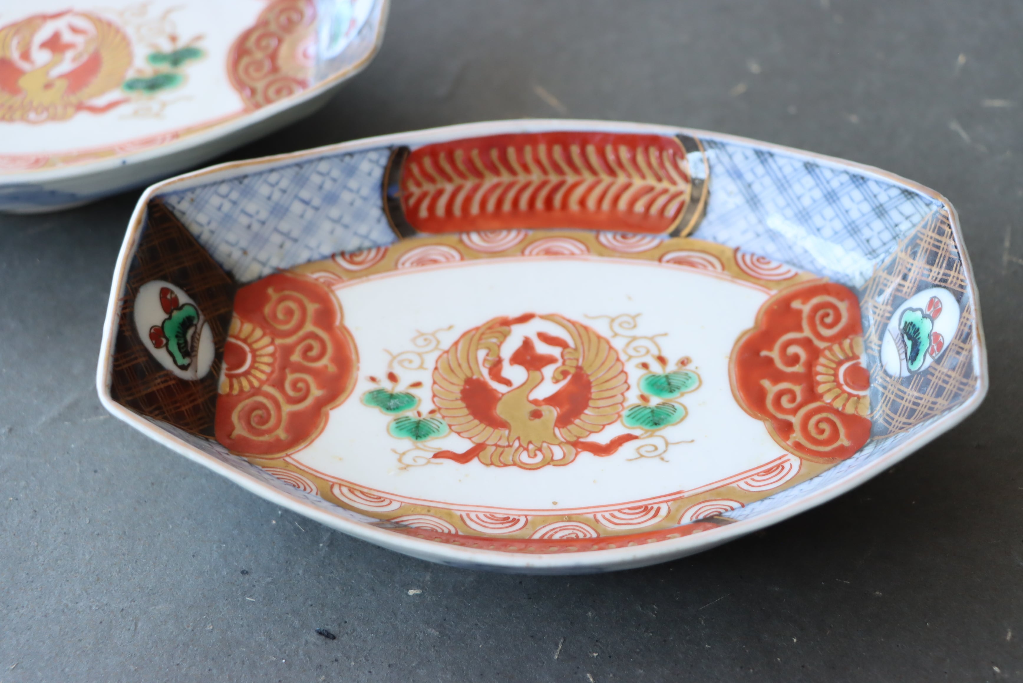 江戸中後期古伊万里赤絵花図 ギザギザ向付10客 木箱付