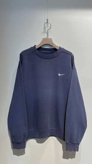 “NIKE” faded crewneck sweatshirt / swoosh embroidery / Made in TURKEY