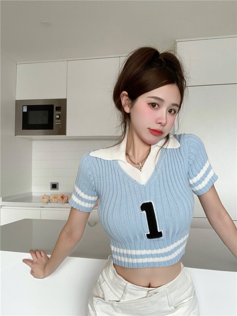 セーター Tシャツ サマー薄手ショートブルートップス 大人ガーリー スウィート キュート カジュアル 夏物 ピュア ブラックストロベリース51136700791